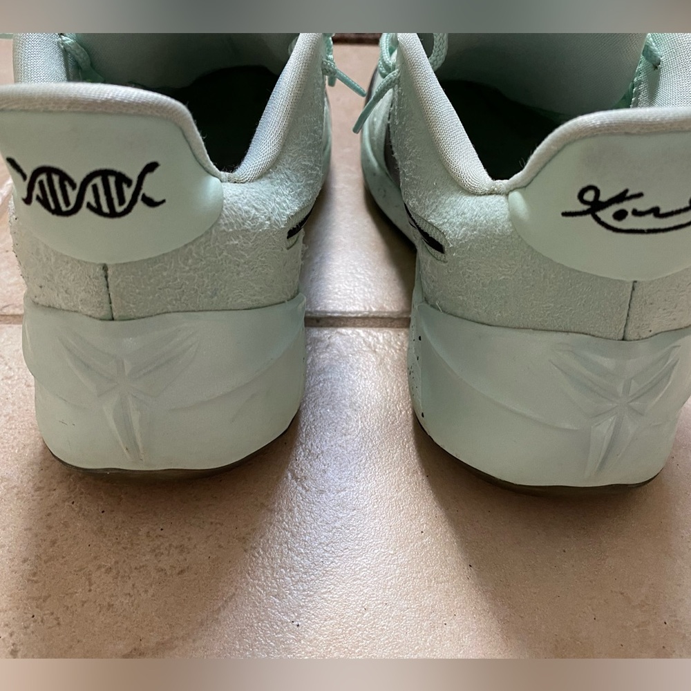 Nike Kobe AD Igloo Mint Green basketball shoes - Picture 4 of 6